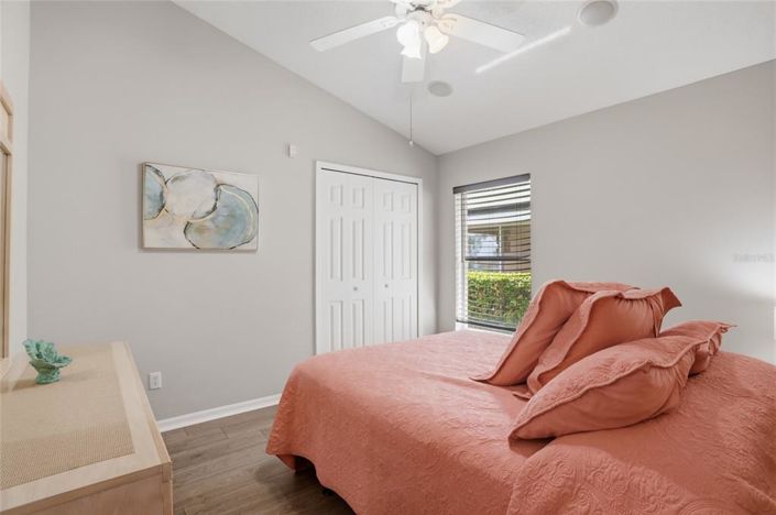 Image No.17-3 Bed House for sale