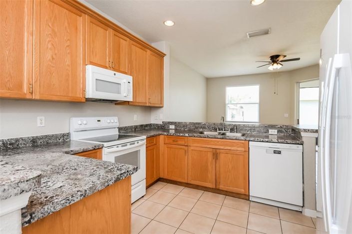 Image No.8-3 Bed House for sale