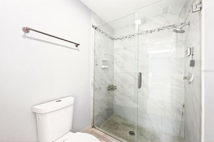 Image No.20-4 Bed House for sale