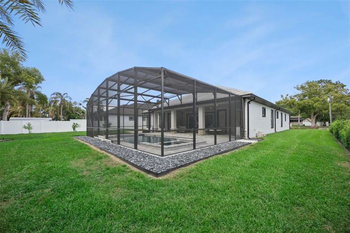 Image No.35-4 Bed House for sale