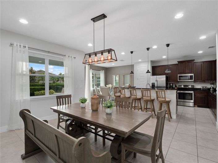 Image No.14-6 Bed House for sale