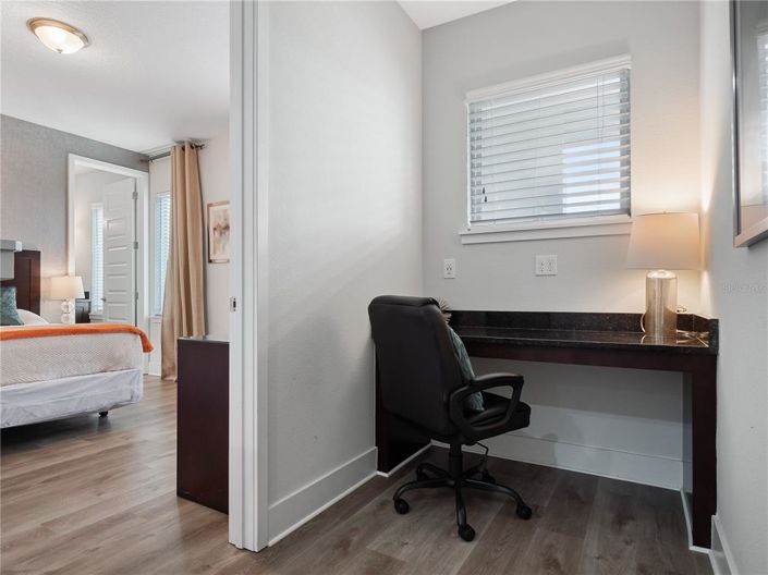 Image No.18-6 Bed House for sale