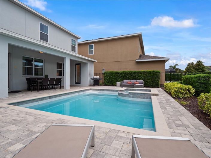 Image No.35-6 Bed House for sale