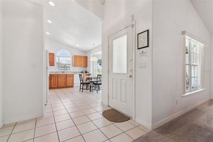 Image No.8-4 Bed House for sale