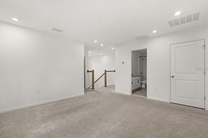 Image No.17-5 Bed House for sale