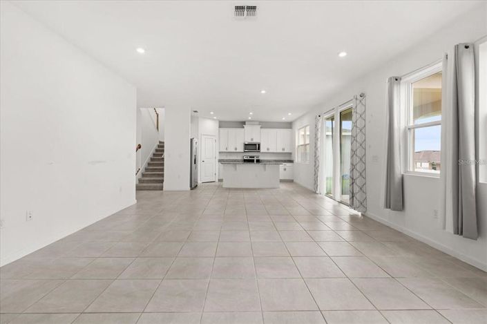 Image No.5-5 Bed House for sale