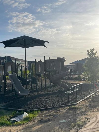 Image No.18-3 Bed Townhouse for sale