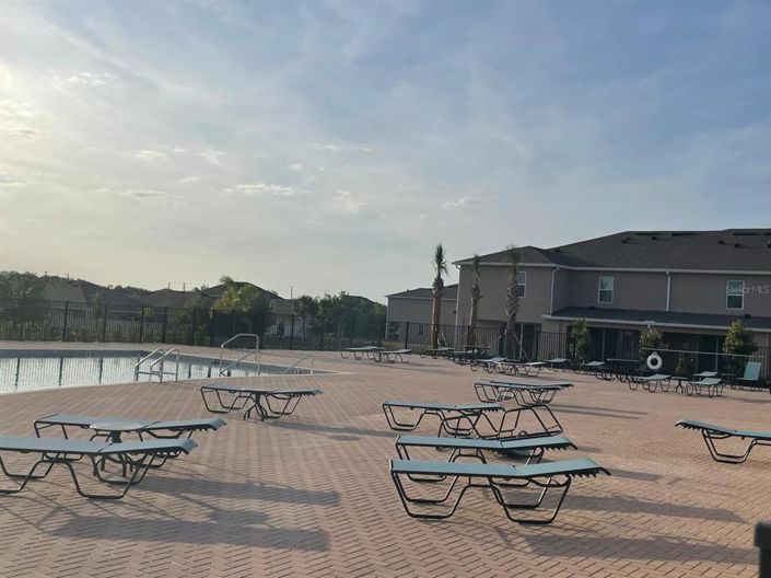 Image No.22-3 Bed Townhouse for sale