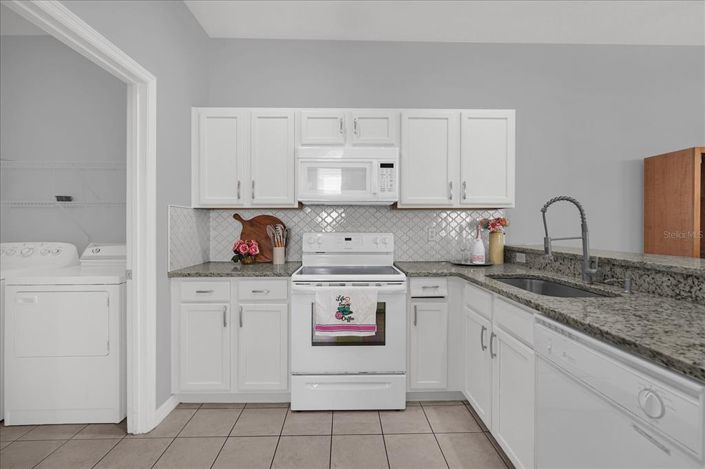 Image No.11-4 Bed House for sale