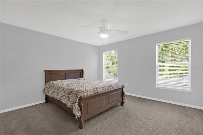 Image No.18-4 Bed House for sale