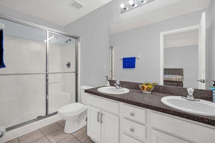 Image No.20-4 Bed House for sale