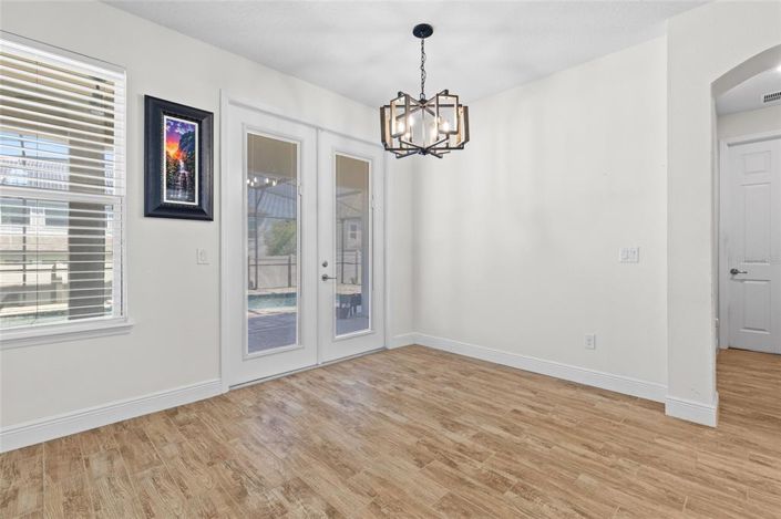 Image No.14-7 Bed House for sale