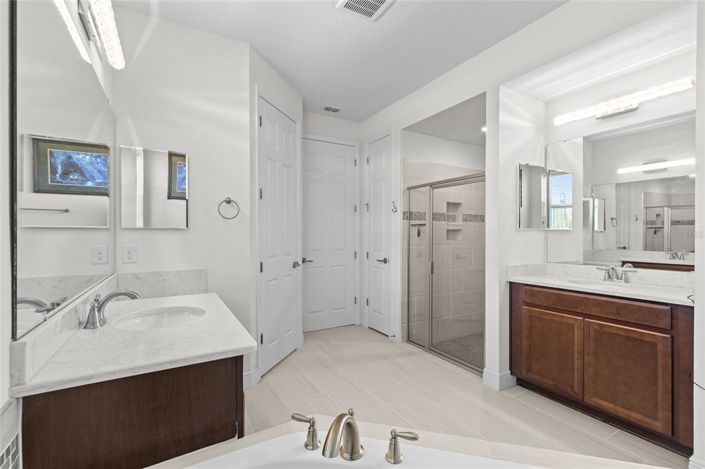 Image No.30-7 Bed House for sale