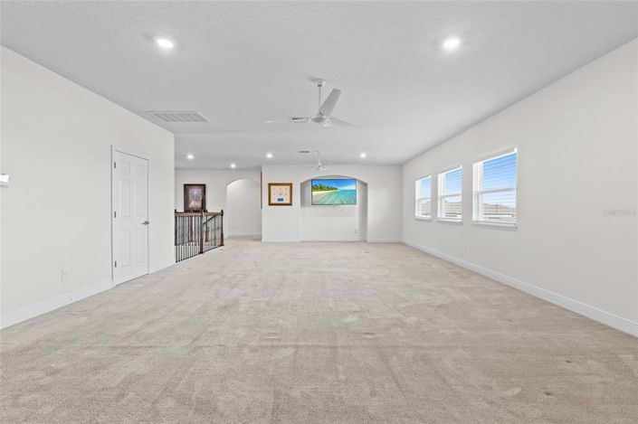 Image No.35-7 Bed House for sale