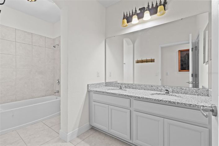 Image No.51-7 Bed House for sale