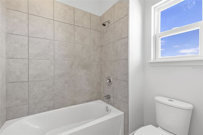 Image No.52-7 Bed House for sale