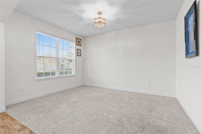 Image No.6-7 Bed House for sale