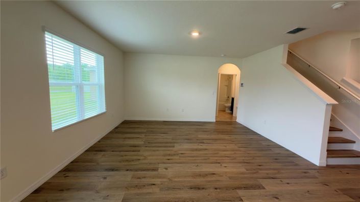 Image No.18-5 Bed House for sale