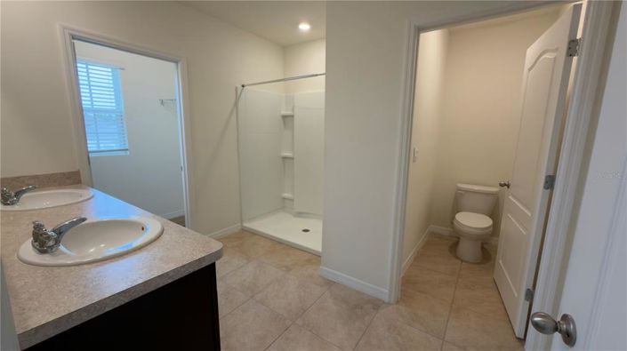 Image No.30-5 Bed House for sale