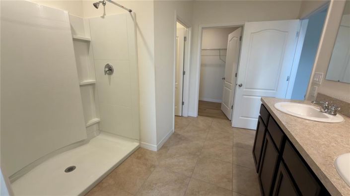 Image No.33-5 Bed House for sale