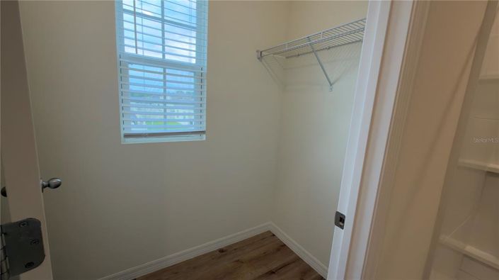 Image No.34-5 Bed House for sale