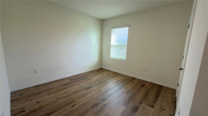 Image No.39-5 Bed House for sale