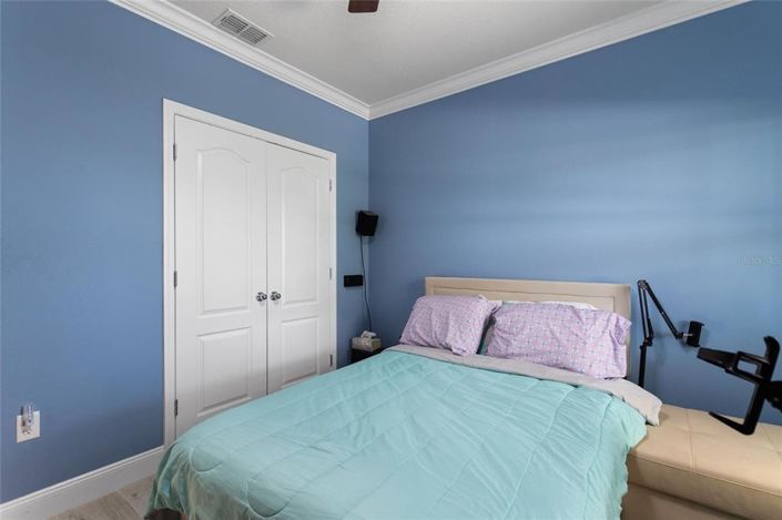 Image No.17-5 Bed House for sale