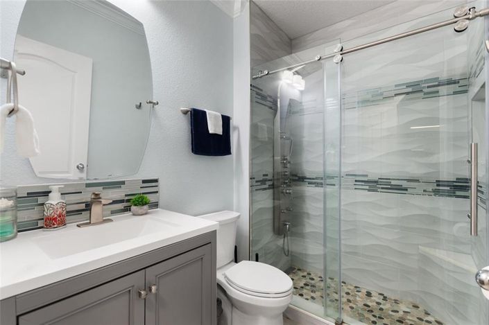 Image No.19-5 Bed House for sale