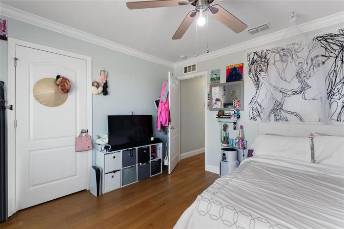 Image No.29-5 Bed House for sale