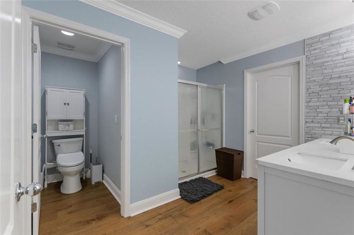 Image No.38-5 Bed House for sale