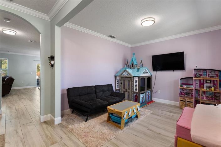 Image No.4-5 Bed House for sale