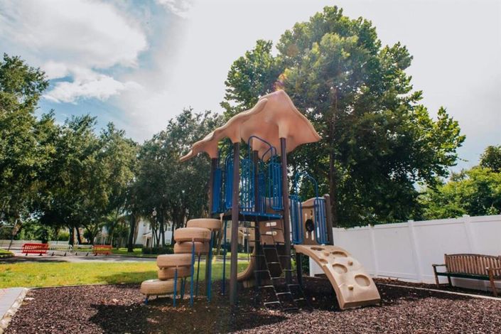 Image No.20-3 Bed Townhouse for sale