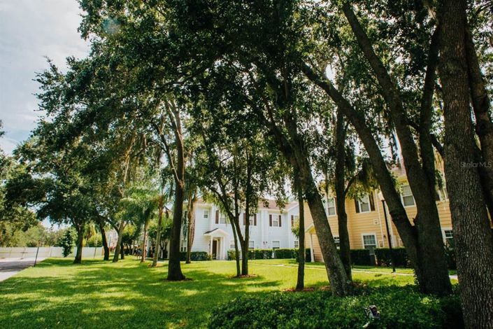 Image No.26-3 Bed Townhouse for sale