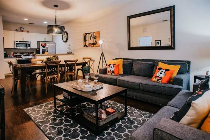 Image No.4-3 Bed Townhouse for sale