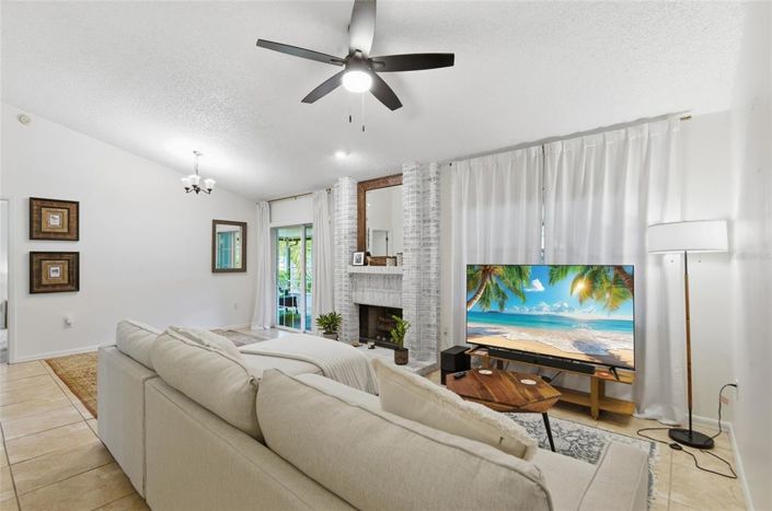 Image No.2-3 Bed House for sale