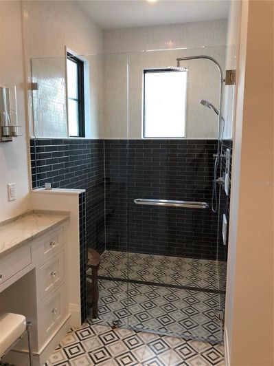 Image No.11-4 Bed House for sale