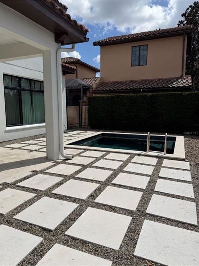 Image No.17-4 Bed House for sale