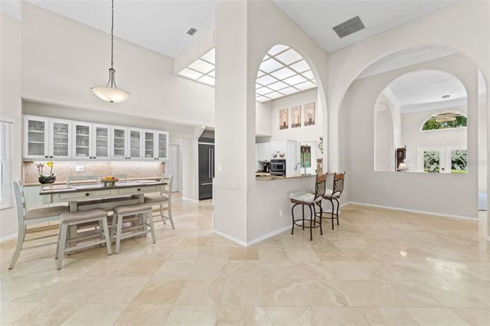 Image No.18-5 Bed House for sale