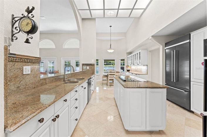 Image No.20-5 Bed House for sale