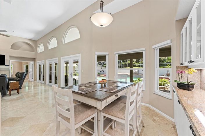 Image No.24-5 Bed House for sale