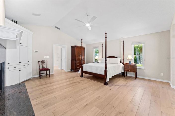 Image No.26-5 Bed House for sale