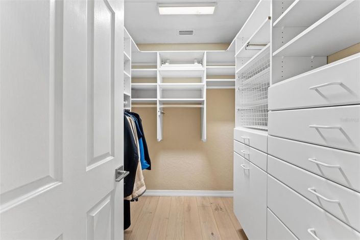 Image No.29-5 Bed House for sale