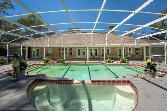 Image No.51-5 Bed House for sale