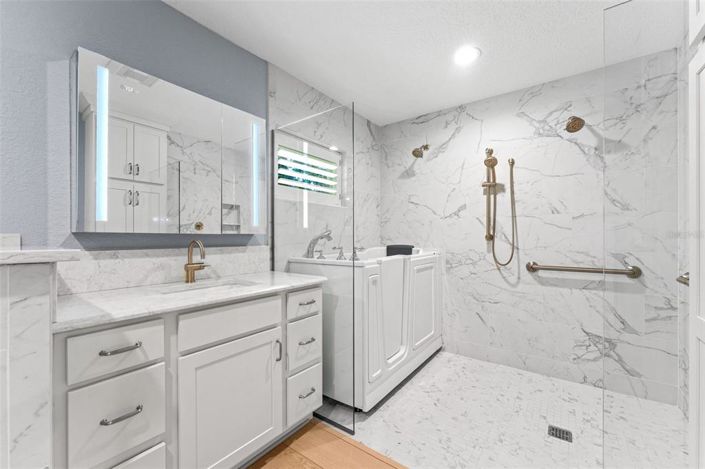 Image No.60-5 Bed House for sale