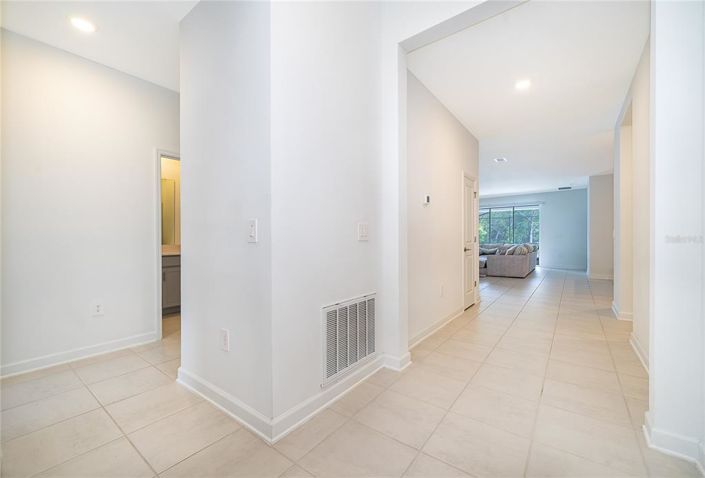 Image No.14-3 Bed House for sale