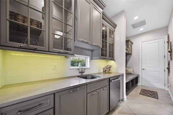 Image No.20-5 Bed House for sale