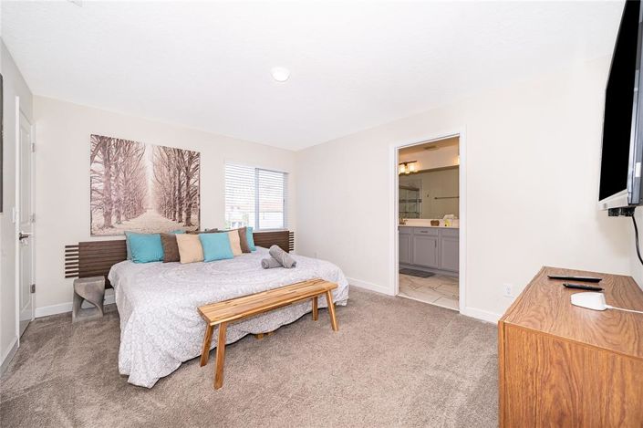 Image No.20-5 Bed Townhouse for sale