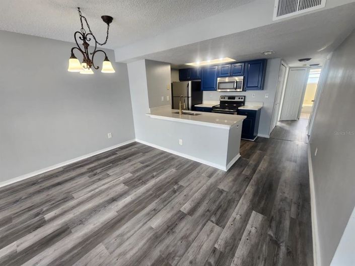 Image No.9-3 Bed Apartment for sale