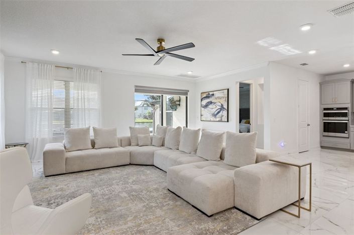 Image No.19-4 Bed House for sale