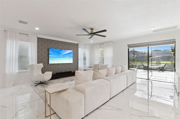 Image No.21-4 Bed House for sale